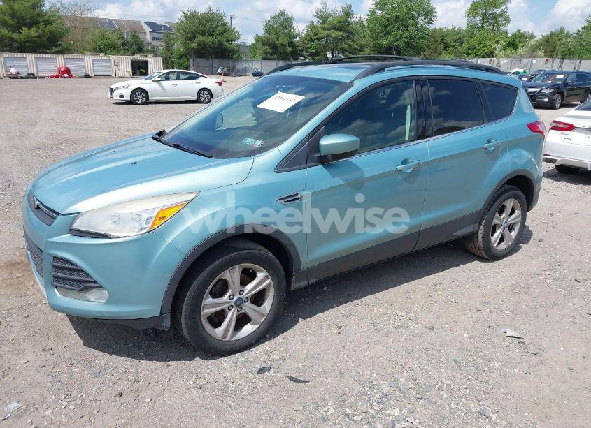 Photo 2 of 2013 Ford Escape SE (VIN 1FMCU0GX5DUA45546)