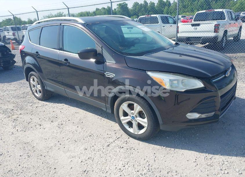 2013 Ford Escape SE (VIN 1FMCU0GX5DUC77399) main photo
