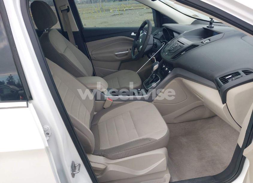 Photo 5 of 2013 Ford Escape SE (VIN 1FMCU0GX5DUD33647)