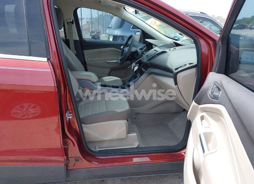 Photo 5 of 2014 Ford Escape SE (VIN 1FMCU0GX5EUA58458)