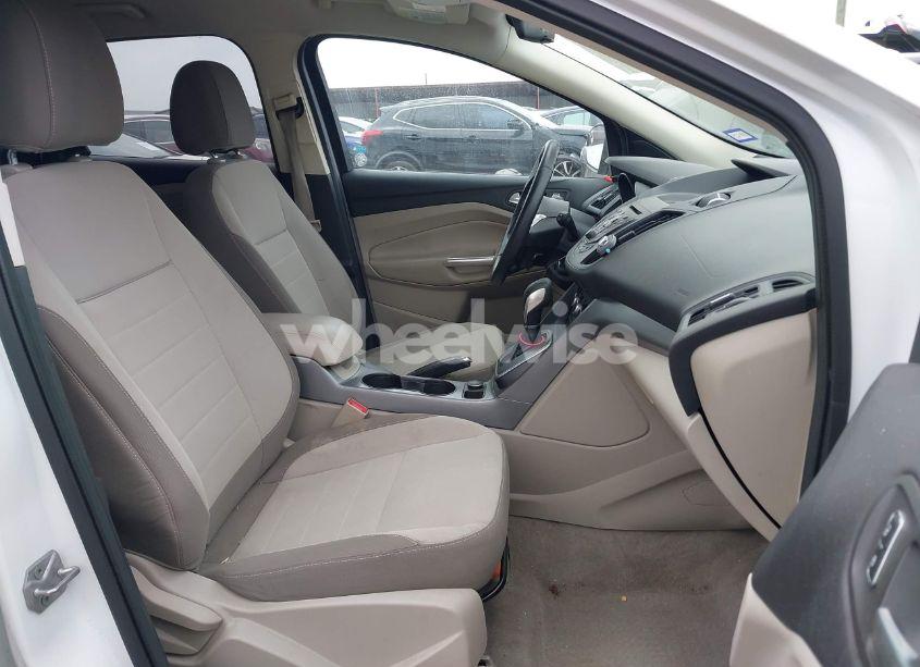 Photo 5 of 2014 Ford Escape SE (VIN 1FMCU0GX5EUA85076)