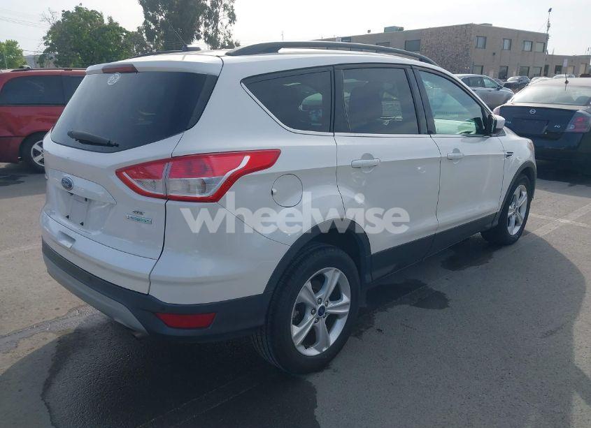 Photo 4 of 2014 Ford Escape SE (VIN 1FMCU0GX5EUB72945)