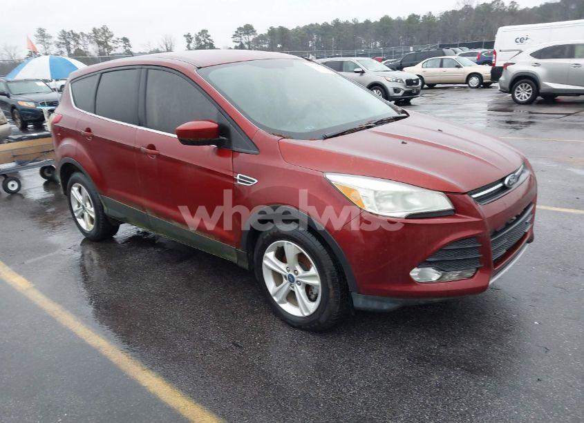 2014 Ford Escape SE (VIN 1FMCU0GX5EUC27555) main photo