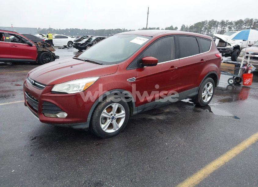 Photo 2 of 2014 Ford Escape SE (VIN 1FMCU0GX5EUC27555)