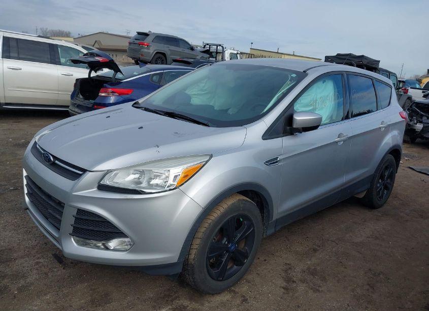 Photo 2 of 2015 Ford Escape SE (VIN 1FMCU0GX5FUA90005)