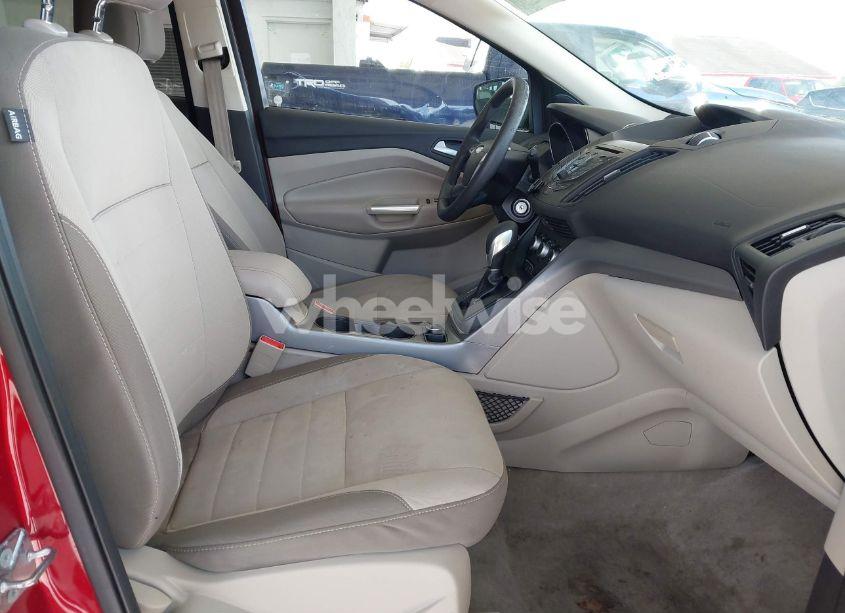 Photo 5 of 2015 Ford Escape SE (VIN 1FMCU0GX5FUB45763)