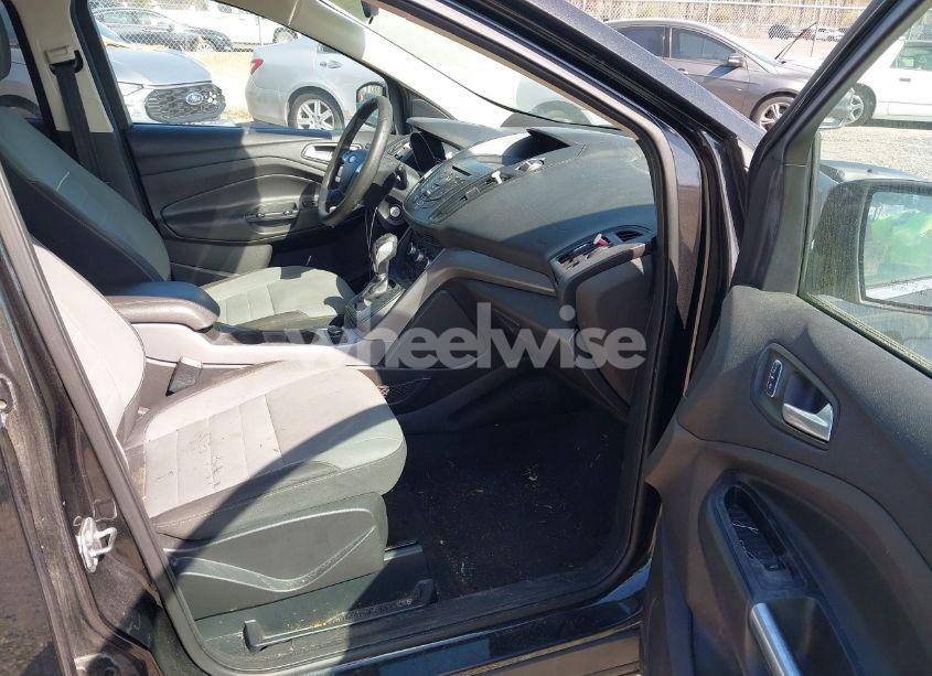 Photo 5 of 2015 Ford Escape SE (VIN 1FMCU0GX5FUB46296)