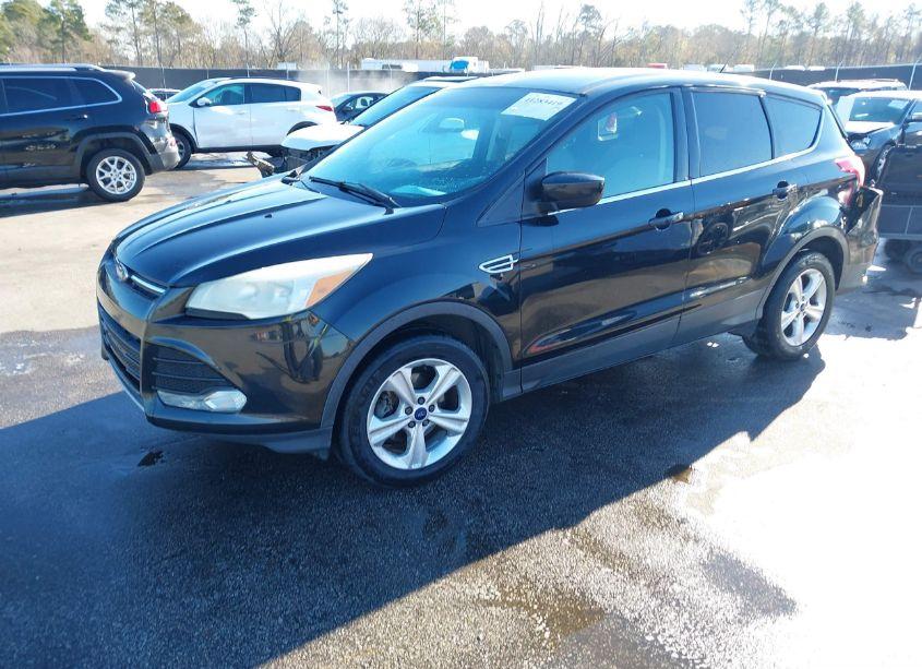 Photo 2 of 2015 Ford Escape SE (VIN 1FMCU0GX5FUB95854)