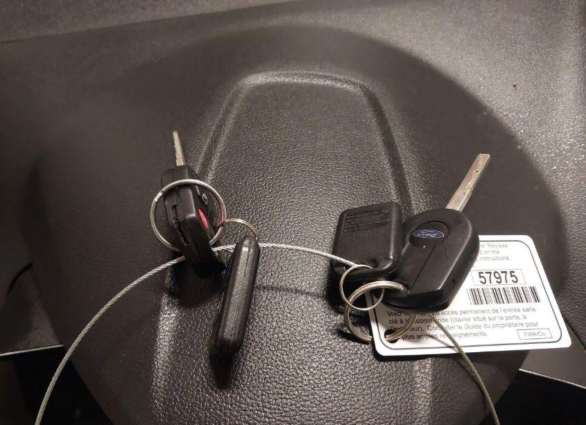 Photo 11 of 2015 Ford Escape SE (VIN 1FMCU0GX5FUC22132)