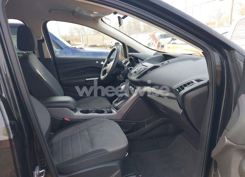 Photo 5 of 2015 Ford Escape SE (VIN 1FMCU0GX5FUC75784)