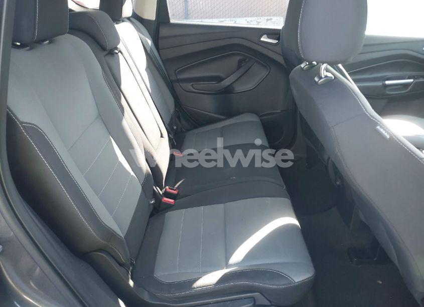 Photo 8 of 2016 Ford Escape SE (VIN 1FMCU0GX5GUA12163)