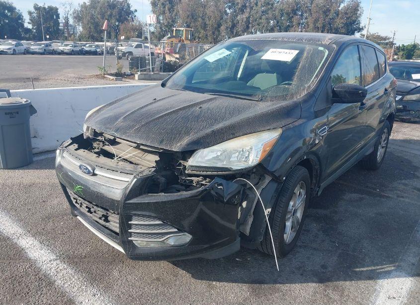 Photo 2 of 2016 Ford Escape SE (VIN 1FMCU0GX5GUB15681)