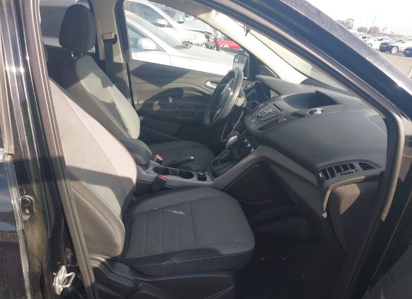 Photo 5 of 2016 Ford Escape SE (VIN 1FMCU0GX5GUB15681)