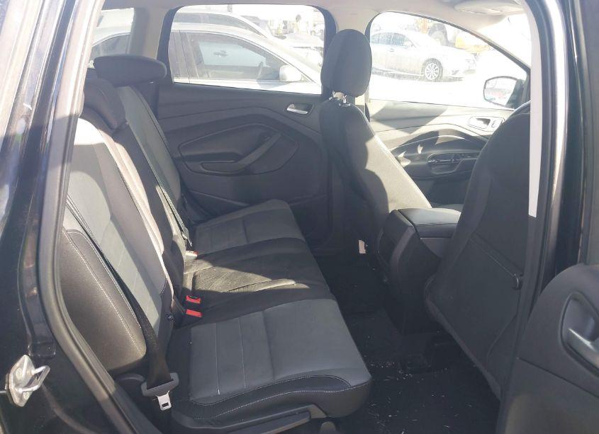 Photo 8 of 2016 Ford Escape SE (VIN 1FMCU0GX5GUB15681)