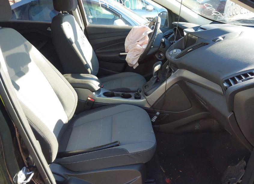 Photo 5 of 2016 Ford Escape SE (VIN 1FMCU0GX5GUB22422)