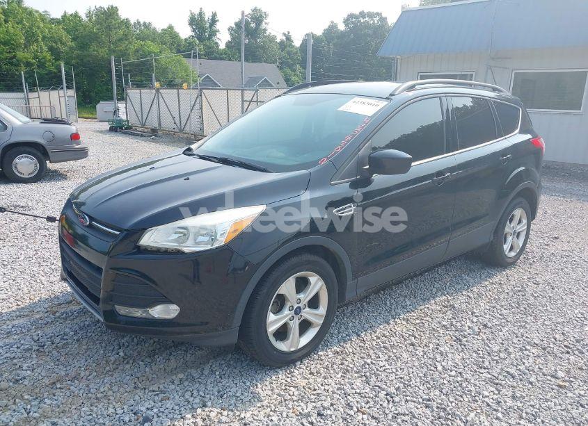 Photo 2 of 2016 Ford Escape SE (VIN 1FMCU0GX5GUB46476)