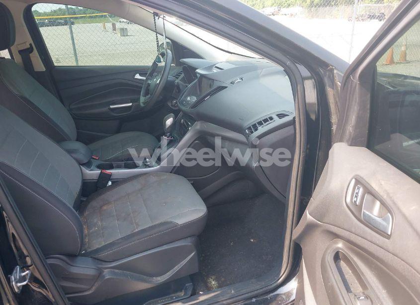 Photo 5 of 2016 Ford Escape SE (VIN 1FMCU0GX5GUB46476)