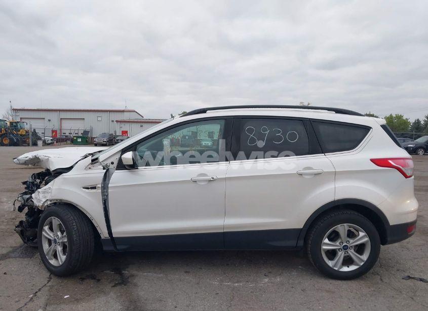 Photo 15 of 2016 Ford Escape SE (VIN 1FMCU0GX5GUC08930)