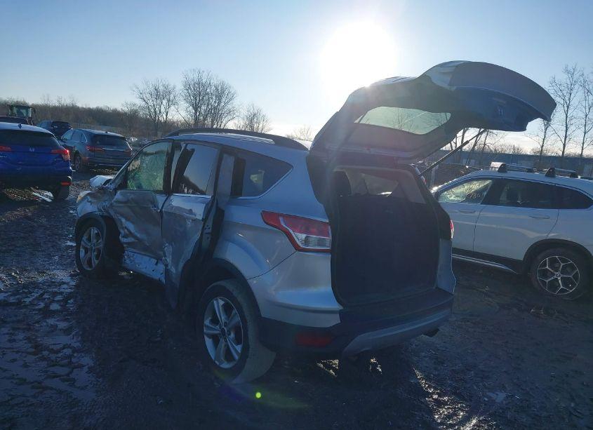 Photo 3 of 2016 Ford Escape SE (VIN 1FMCU0GX5GUC22889)