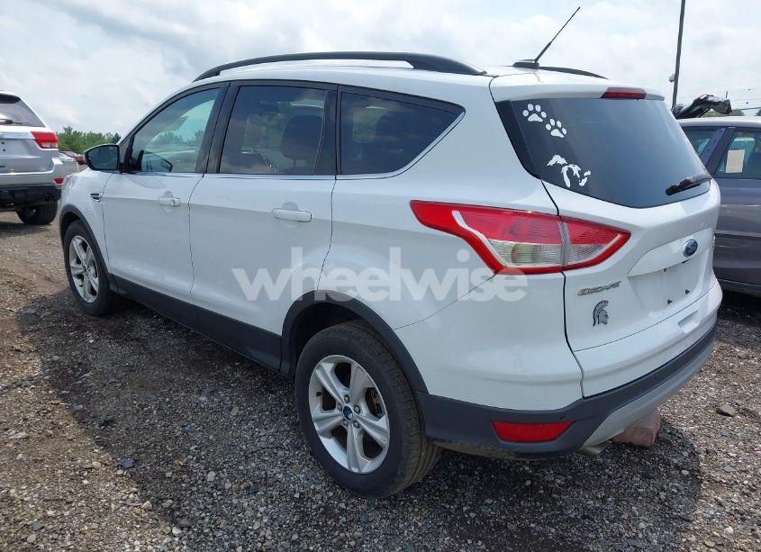 Photo 3 of 2016 Ford Escape SE (VIN 1FMCU0GX5GUC39756)
