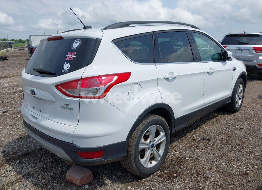 Photo 4 of 2016 Ford Escape SE (VIN 1FMCU0GX5GUC39756)