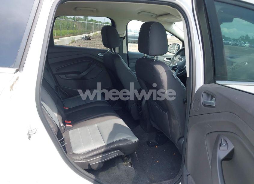 Photo 8 of 2016 Ford Escape SE (VIN 1FMCU0GX5GUC39756)