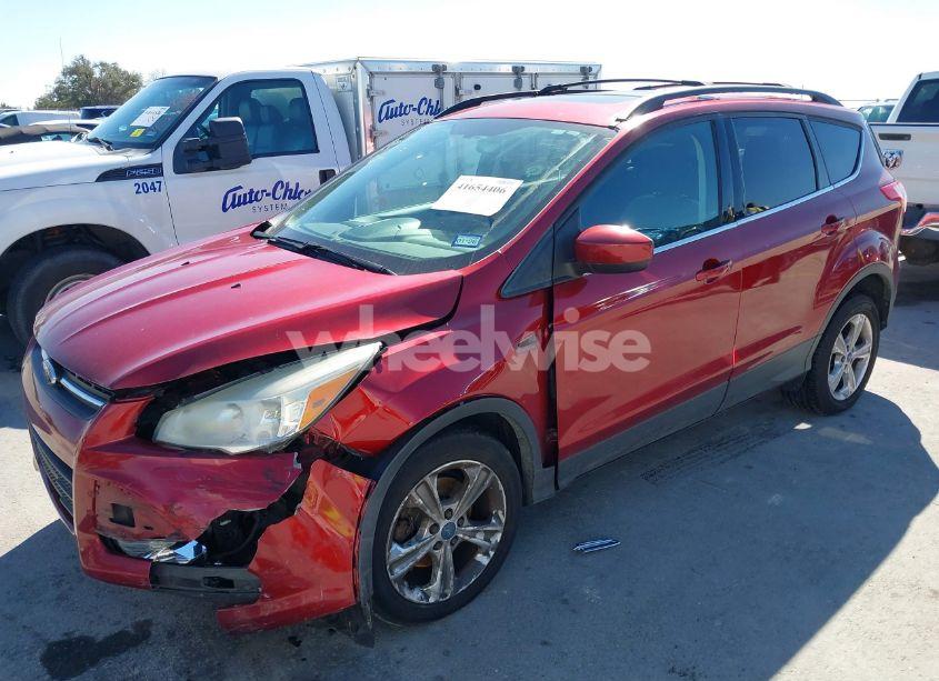 Photo 2 of 2013 Ford Escape SE (VIN 1FMCU0GX6DUB69759)