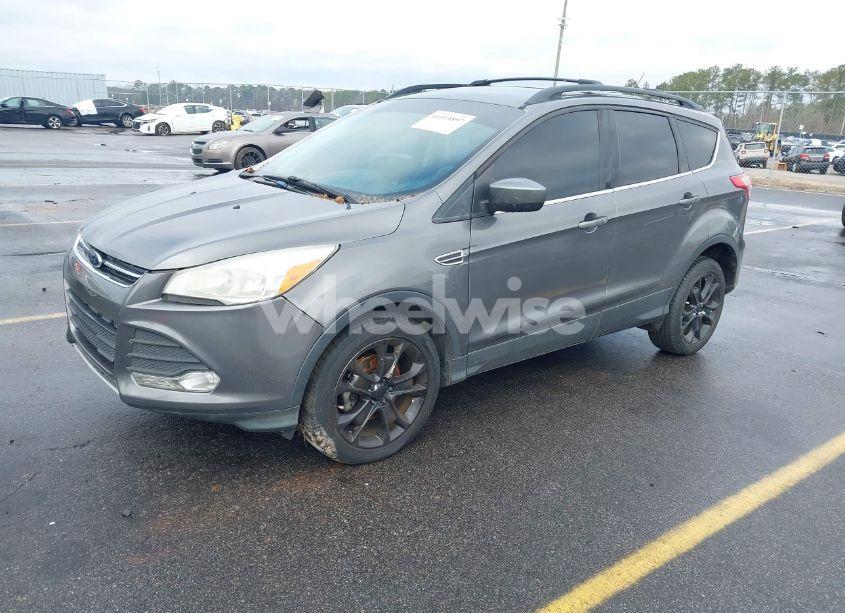 Photo 2 of 2013 Ford Escape SE (VIN 1FMCU0GX6DUC01416)