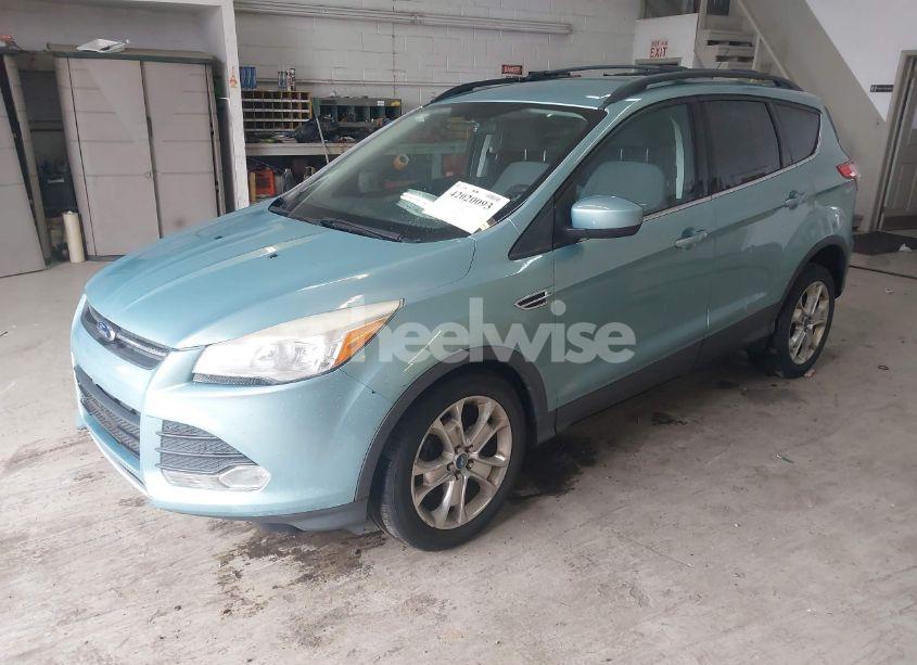 Photo 2 of 2013 Ford Escape SE (VIN 1FMCU0GX6DUC09872)