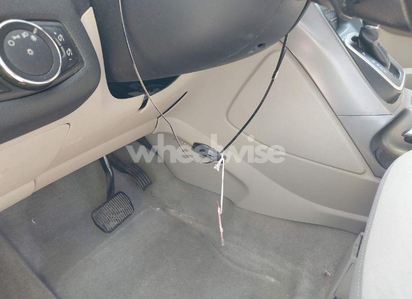 Photo 11 of 2013 Ford Escape SE (VIN 1FMCU0GX6DUD33172)