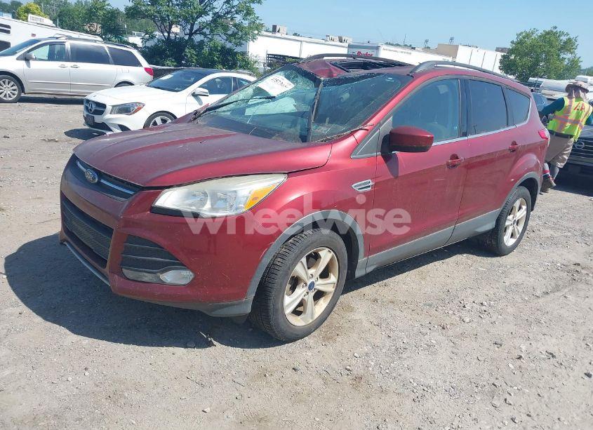 Photo 2 of 2014 Ford Escape SE (VIN 1FMCU0GX6EUA37196)