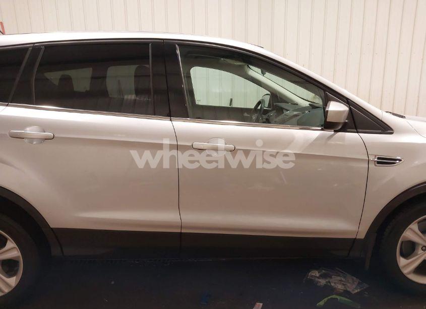 Photo 13 of 2014 Ford Escape SE (VIN 1FMCU0GX6EUA70327)