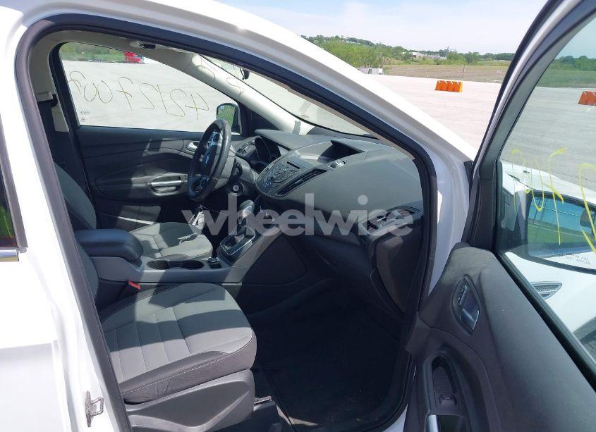 Photo 5 of 2014 Ford Escape SE (VIN 1FMCU0GX6EUA78282)