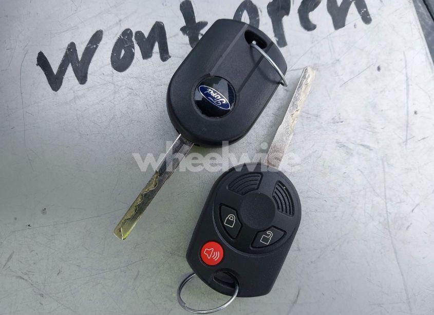 Photo 11 of 2015 Ford Escape SE (VIN 1FMCU0GX6FUA08041)