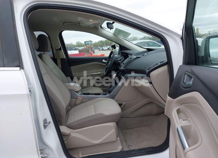 Photo 5 of 2015 Ford Escape SE (VIN 1FMCU0GX6FUA08041)