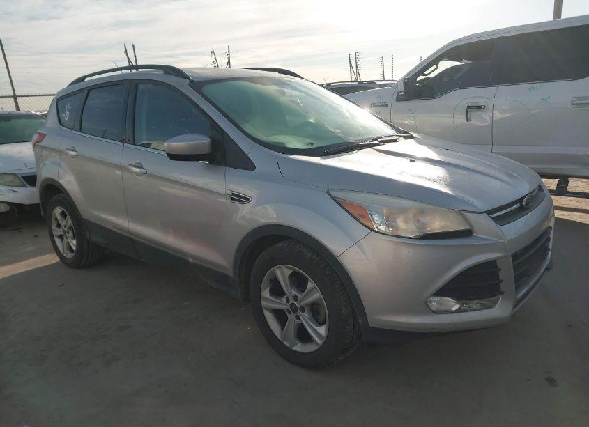 2015 Ford Escape SE (VIN 1FMCU0GX6FUA64688) main photo