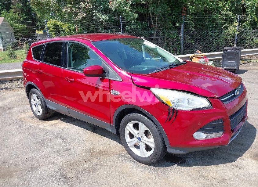 2015 Ford Escape SE (VIN 1FMCU0GX6FUA99232) main photo