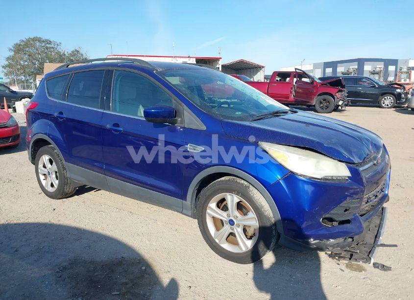 2015 Ford Escape SE (VIN 1FMCU0GX6FUC01502) main photo
