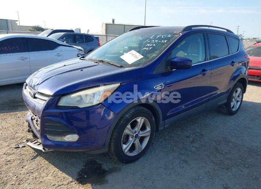 Photo 2 of 2015 Ford Escape SE (VIN 1FMCU0GX6FUC01502)