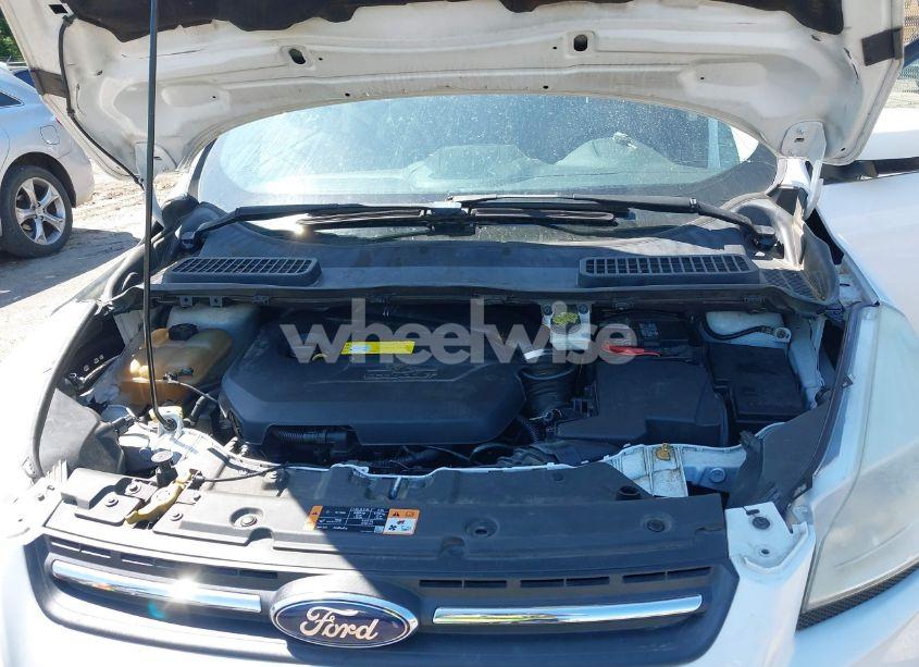 Photo 10 of 2015 Ford Escape SE (VIN 1FMCU0GX6FUC82629)