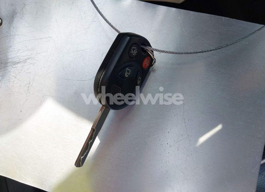 Photo 11 of 2016 Ford Escape SE (VIN 1FMCU0GX6GUA52025)