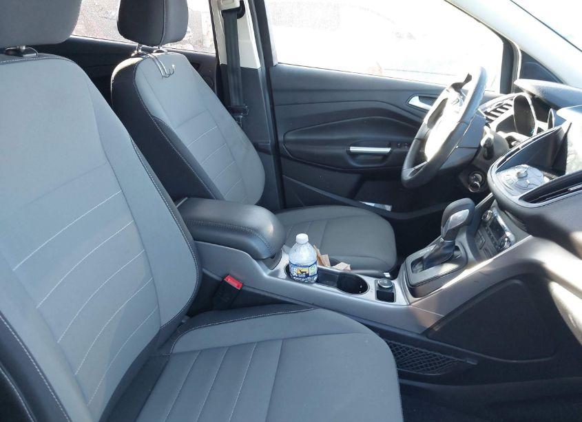 Photo 5 of 2016 Ford Escape SE (VIN 1FMCU0GX6GUA95523)