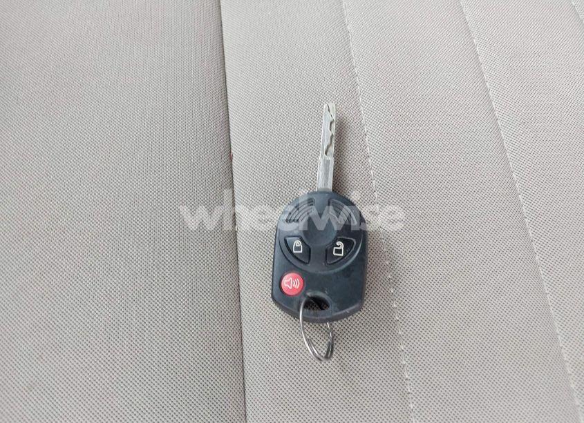 Photo 11 of 2016 Ford Escape SE (VIN 1FMCU0GX6GUB45966)