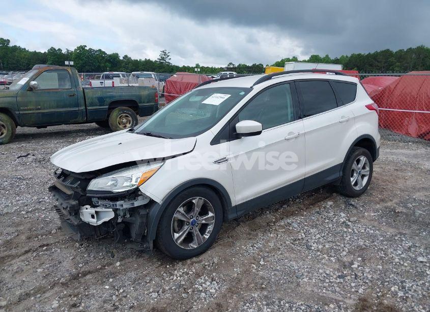 Photo 2 of 2016 Ford Escape SE (VIN 1FMCU0GX6GUB45966)
