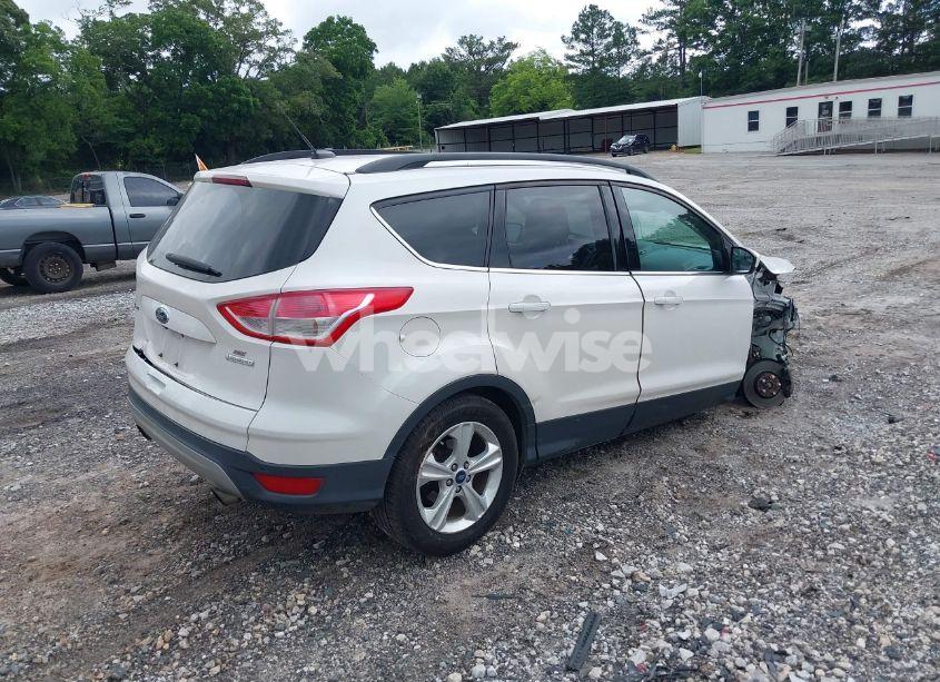 Photo 4 of 2016 Ford Escape SE (VIN 1FMCU0GX6GUB45966)
