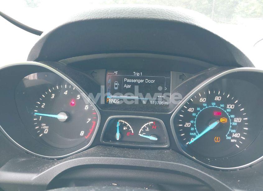 Photo 7 of 2016 Ford Escape SE (VIN 1FMCU0GX6GUB45966)