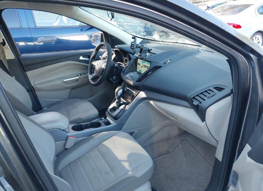 Photo 5 of 2016 Ford Escape SE (VIN 1FMCU0GX6GUB53680)