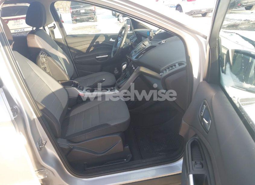 Photo 5 of 2016 Ford Escape SE (VIN 1FMCU0GX6GUB75596)