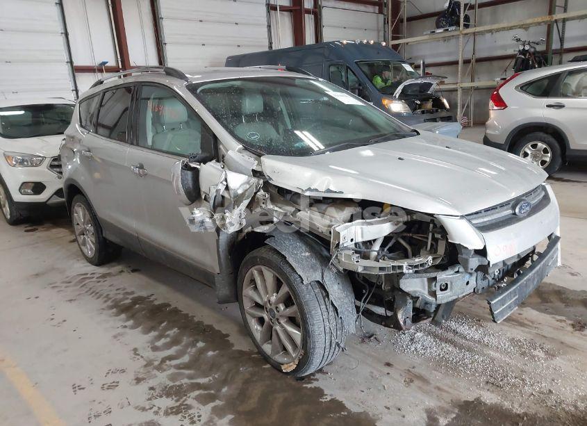 2016 Ford Escape SE (VIN 1FMCU0GX6GUB91605) main photo