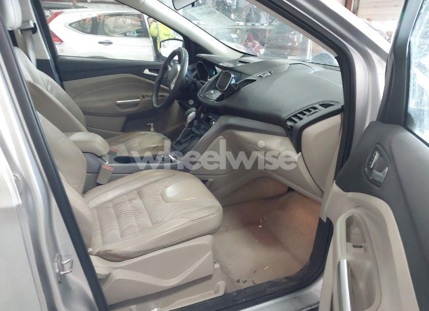 Photo 5 of 2016 Ford Escape SE (VIN 1FMCU0GX6GUB91605)